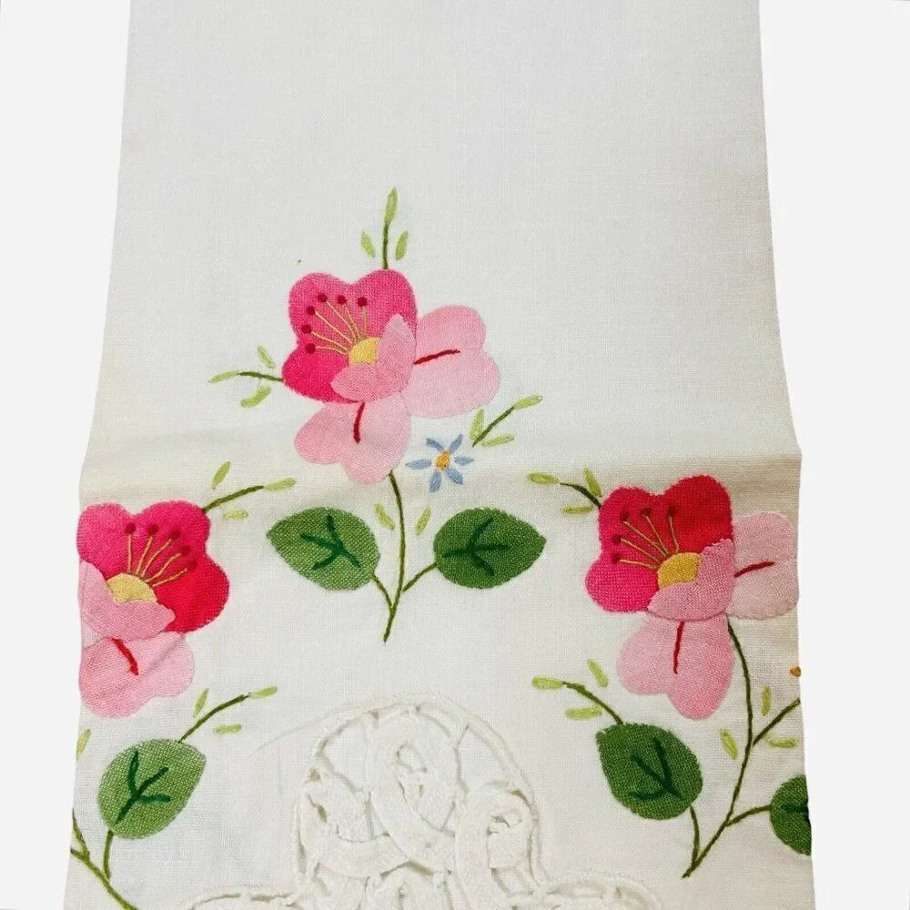 Vintage Pink Flower Linen Tea Towels Set 2 Lace Edge 22x14 Appliqué Embroidered